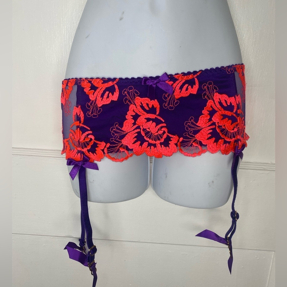 Agent Provocateur Purple/Pink Lace Garter Belt w Red Floral Embroidered Lingerie